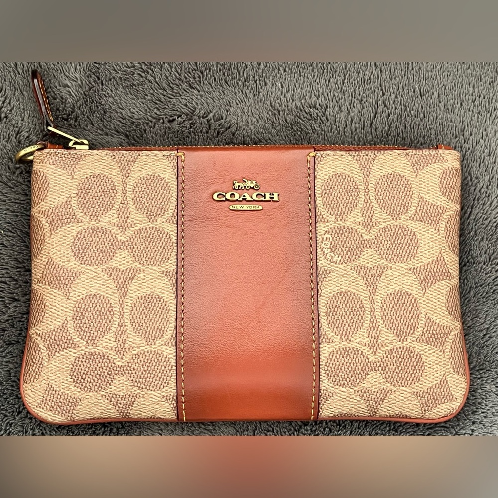 Coach Small Signature Wristlet